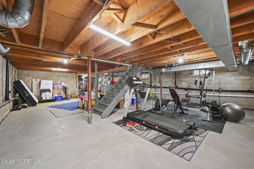 78 Henderson Road Kendall Park, NJ 08824