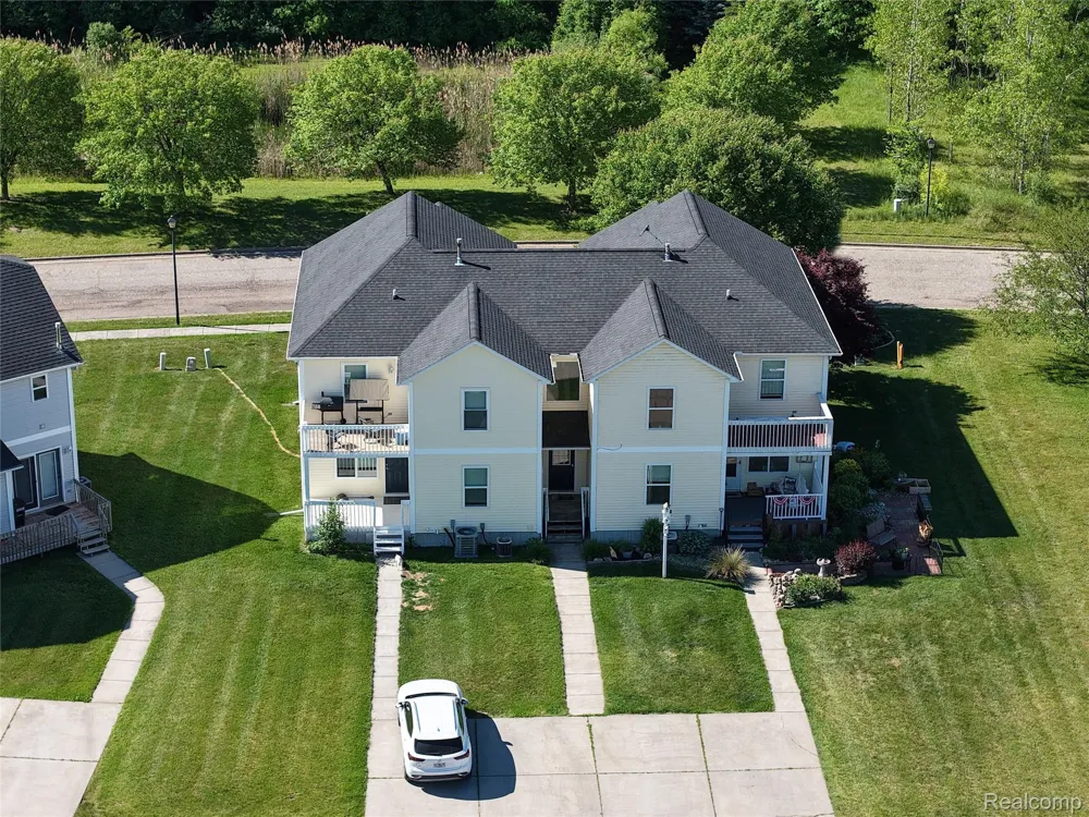 4485 Home Town Drive Genesee Charter Township, MI 48506