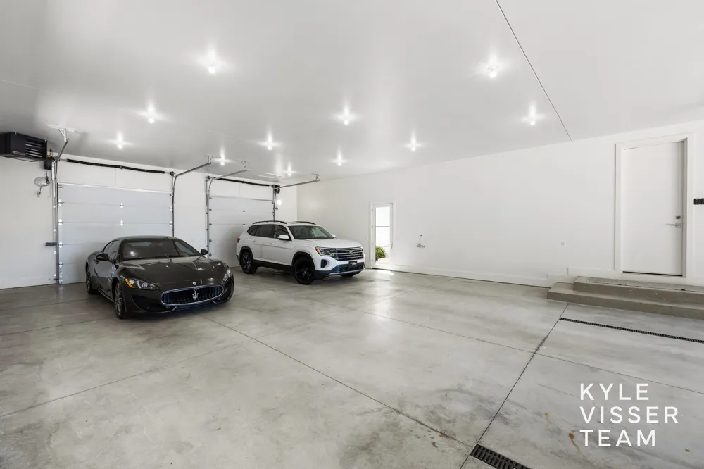 3616 64th Avenue Zeeland Charter Township, MI 49464