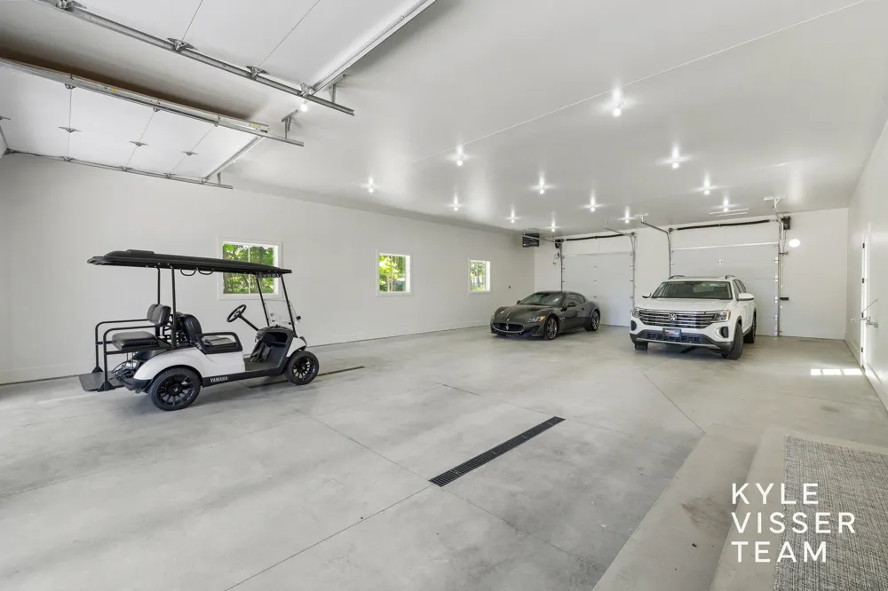 3616 64th Avenue Zeeland Charter Township, MI 49464