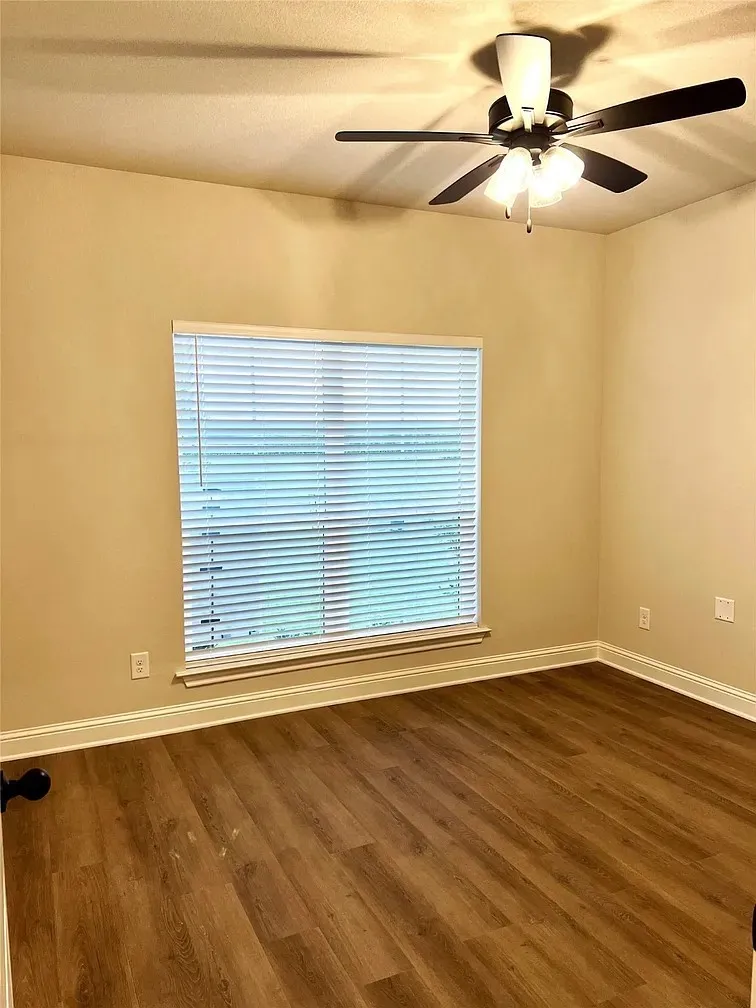 358 Frederick Drive Robinson, TX 76706