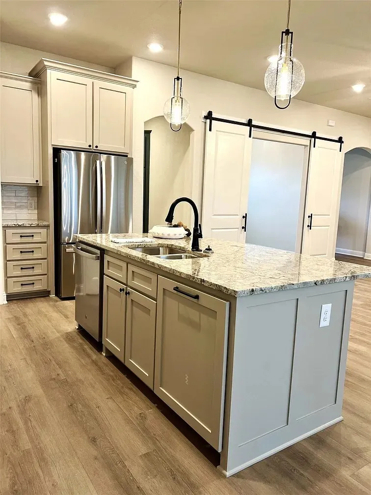 358 Frederick Drive Robinson, TX 76706