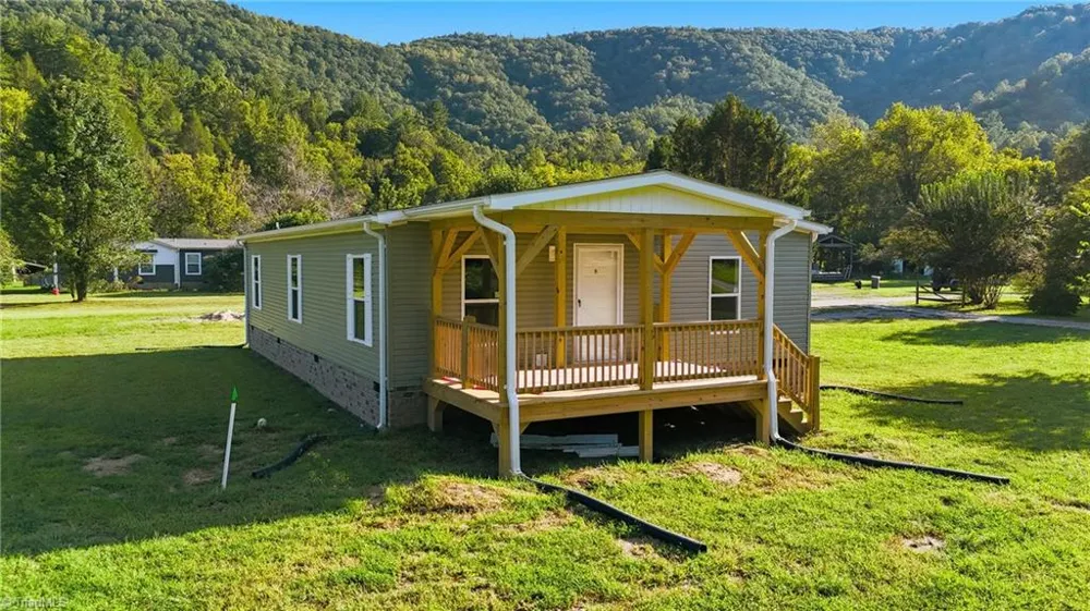 7825 NC Highway 16 Millers Creek, NC 28651