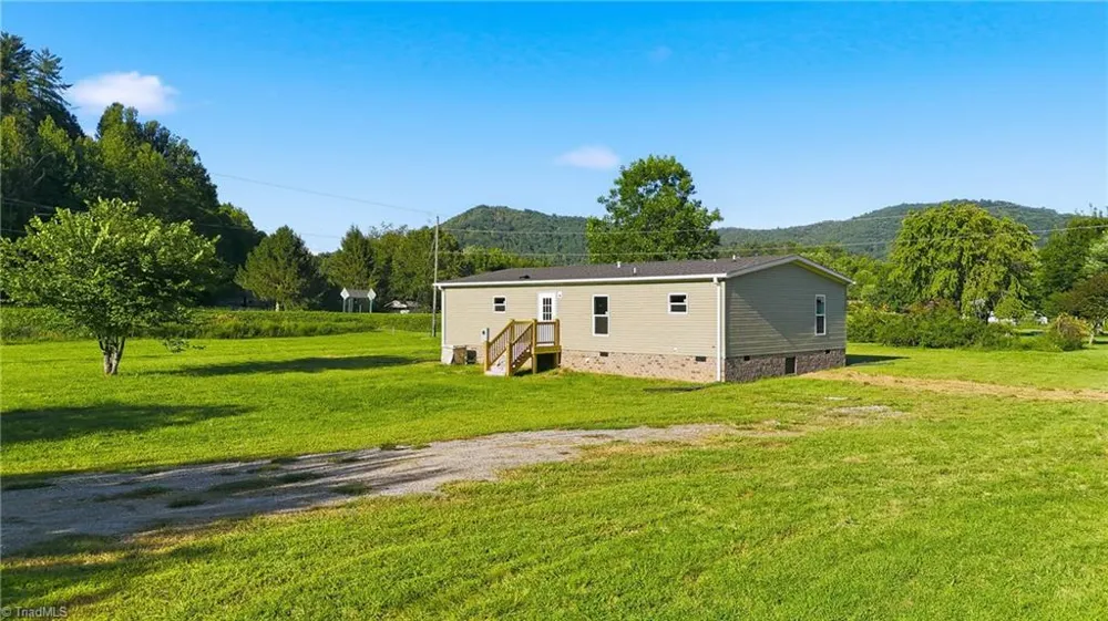 7825 NC Highway 16 Millers Creek, NC 28651