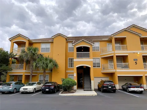 8848 VILLA VIEW CIRCLE #203