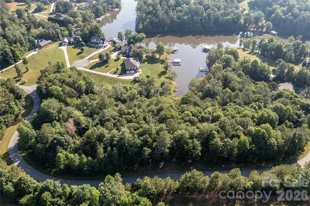 4856 Rio De Luna Drive #31,32, & 33 Hickory, NC 28601