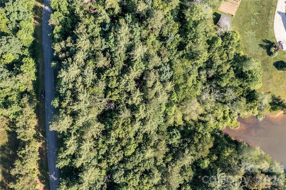 4856 Rio De Luna Drive #31,32, & 33 Hickory, NC 28601