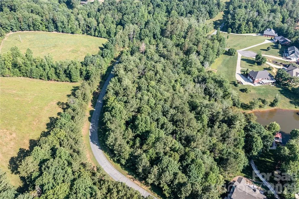 4856 Rio De Luna Drive #31,32, & 33 Hickory, NC 28601