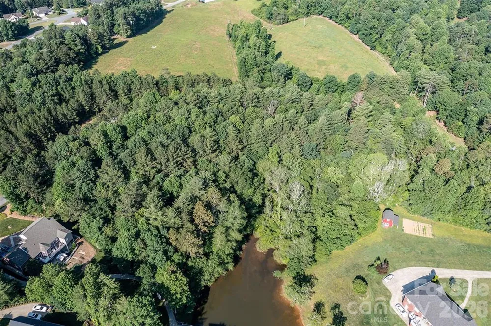 4856 Rio De Luna Drive #31,32, & 33 Hickory, NC 28601