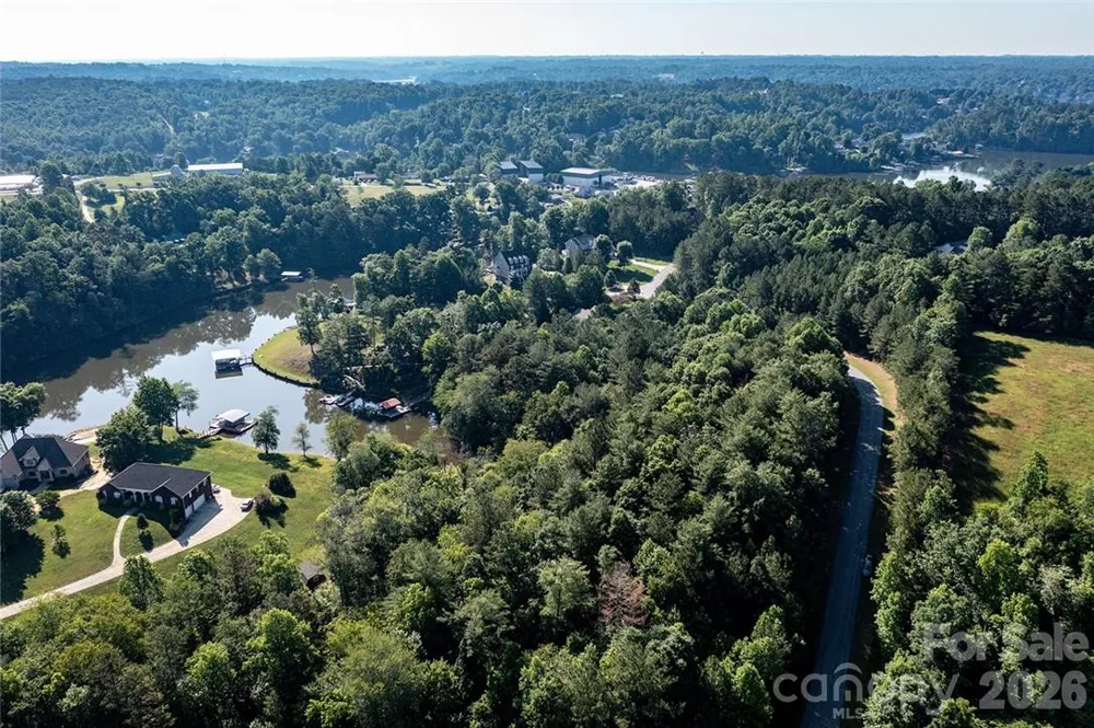 4856 Rio De Luna Drive #31,32, & 33 Hickory, NC 28601
