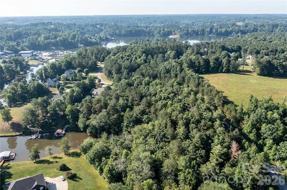 4856 Rio De Luna Drive #31,32, & 33 Hickory, NC 28601