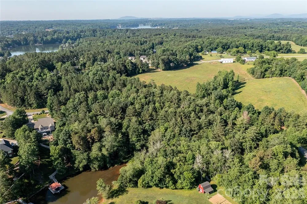4856 Rio De Luna Drive #31,32, & 33 Hickory, NC 28601