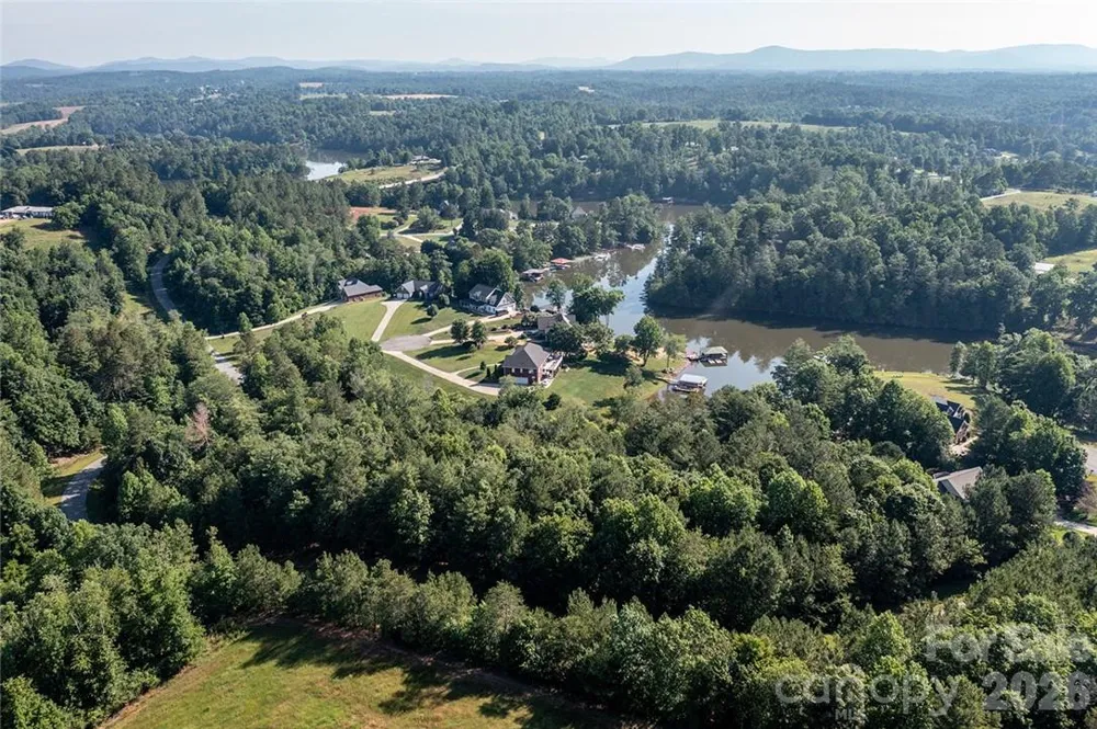 4856 Rio De Luna Drive #31,32, & 33 Hickory, NC 28601