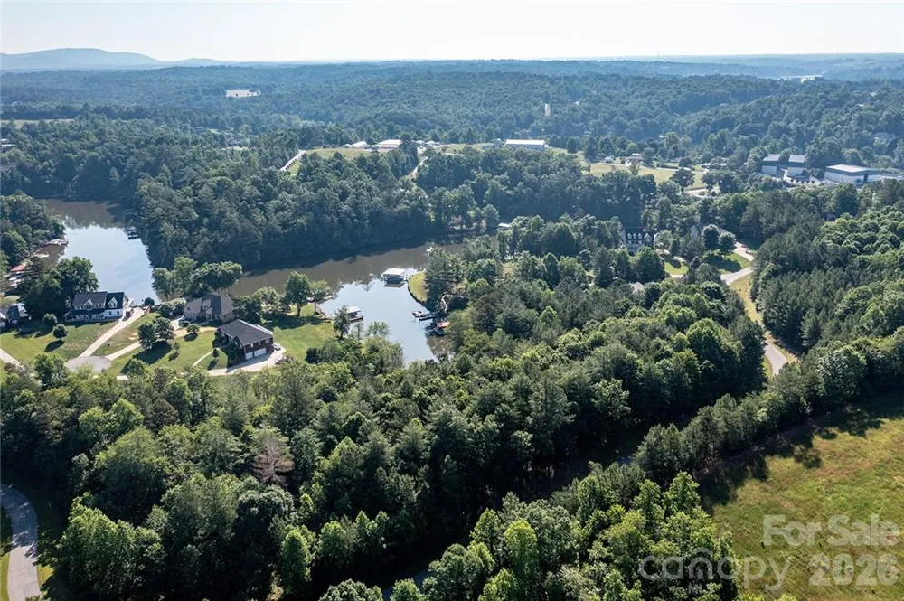 4856 Rio De Luna Drive #31,32, & 33 Hickory, NC 28601