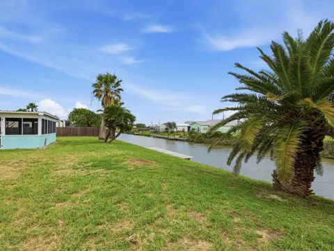 217 W Pompano