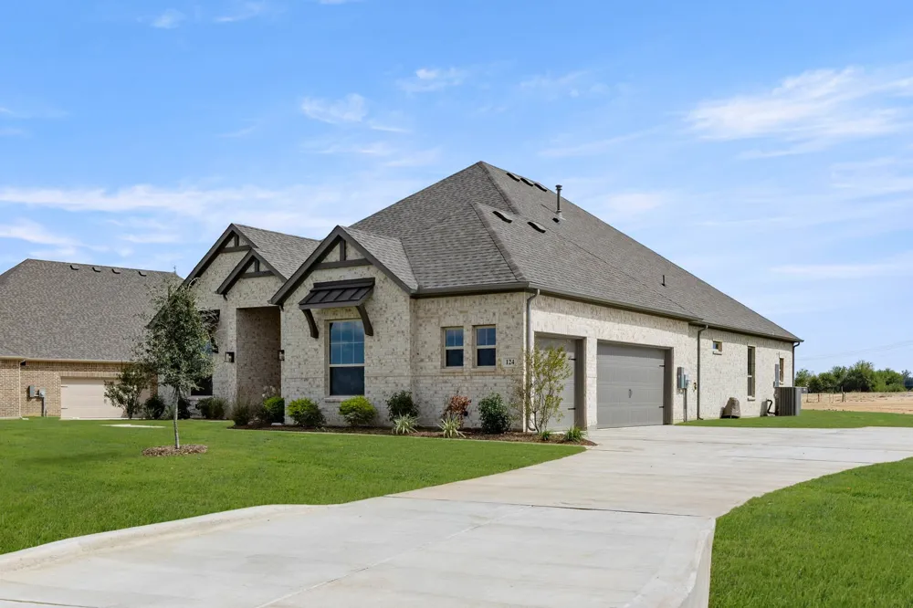 124 Evanston Court Rhome, TX 76078