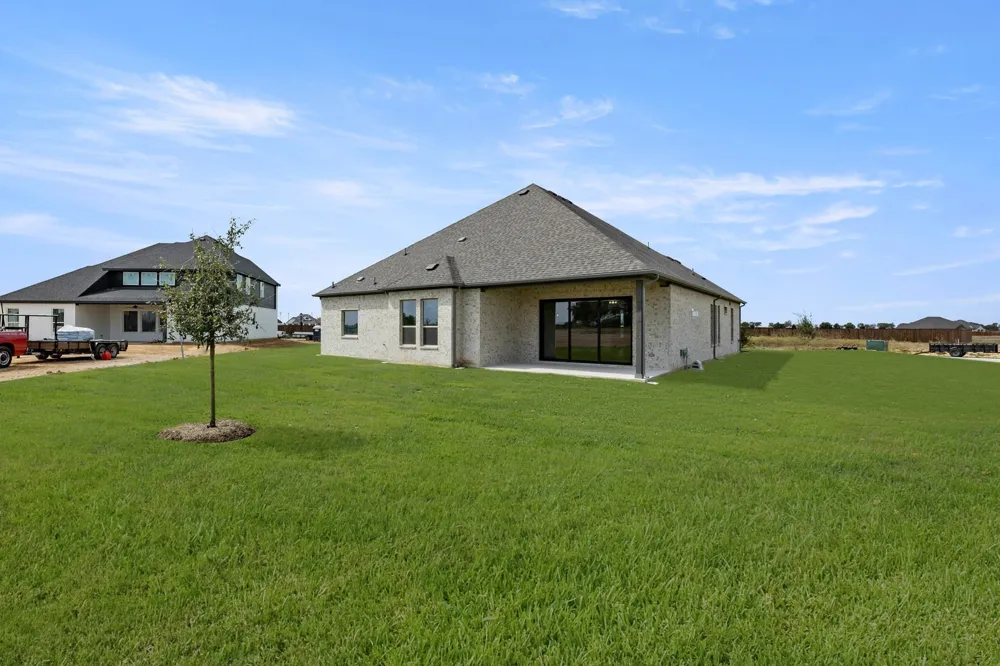 124 Evanston Court Rhome, TX 76078