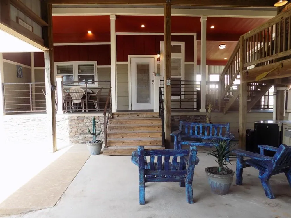 638 County Road 209 Sargent, TX 77414