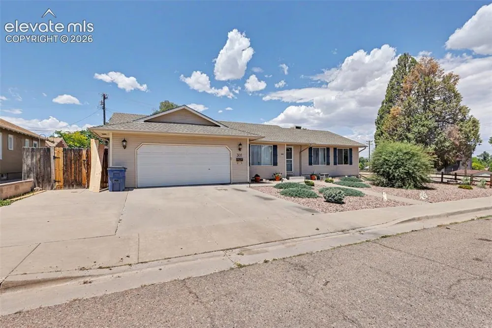 305 Alma Avenue Pueblo, CO 81004