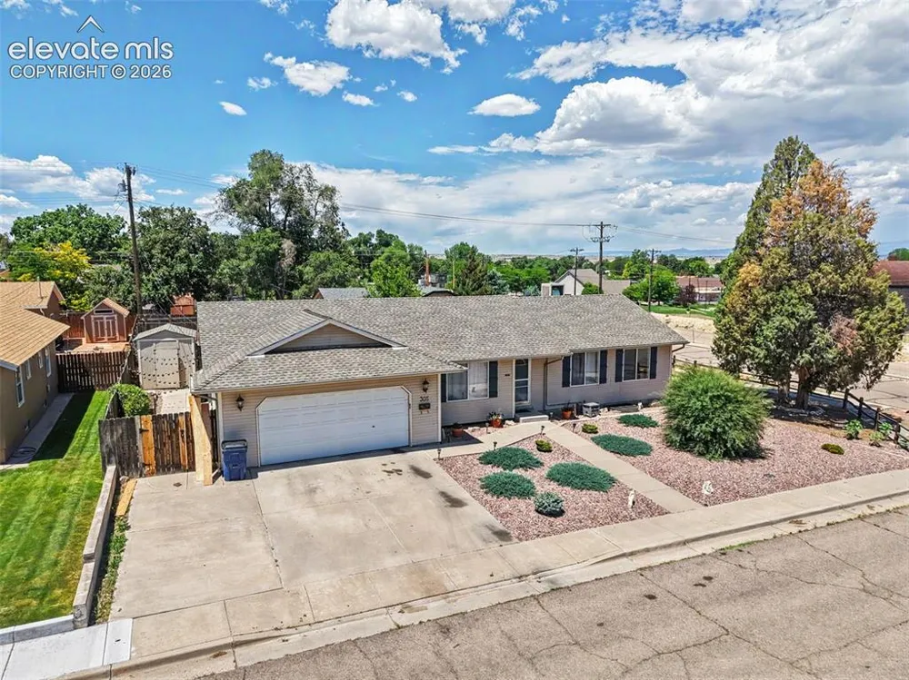 305 Alma Avenue Pueblo, CO 81004