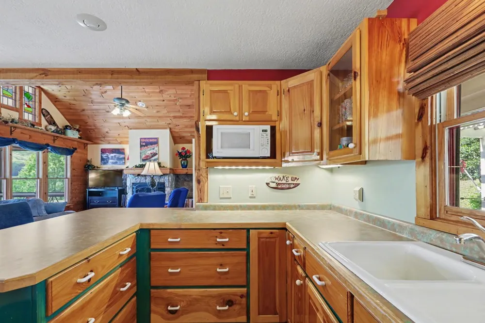 1930 Lakeview Summit Drive Young Harris, GA 30582