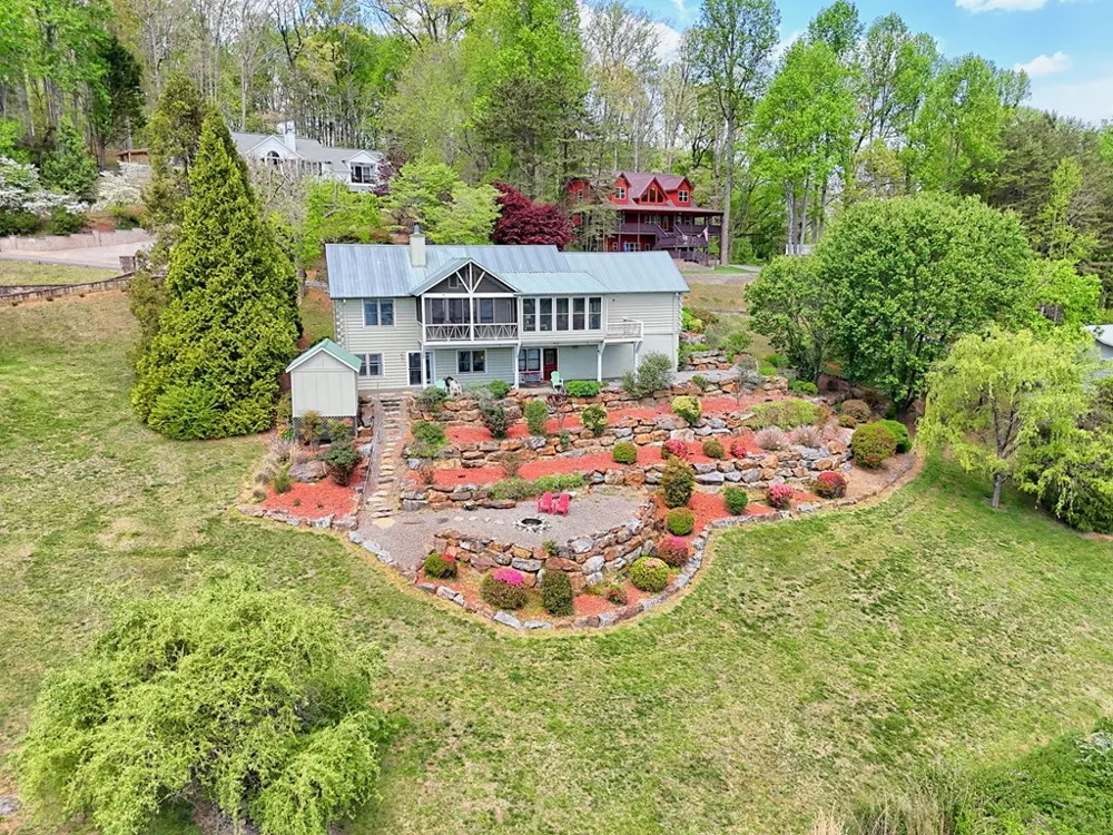 1930 Lakeview Summit Drive Young Harris, GA 30582