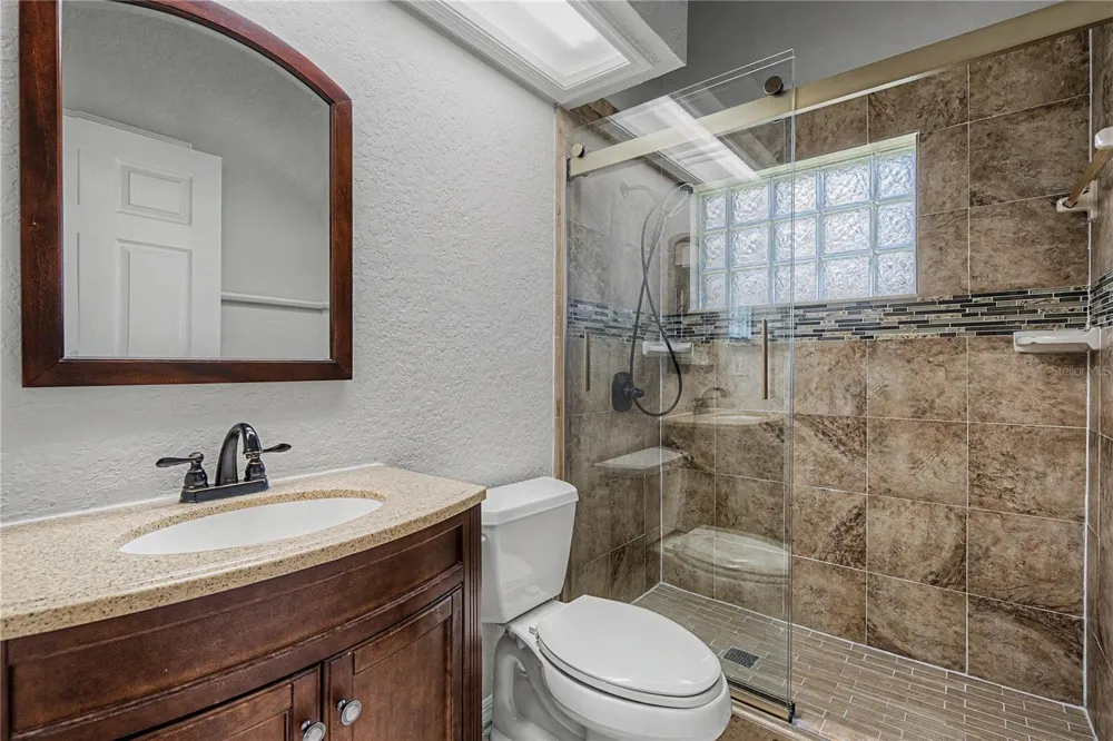 6208 HUNTINGTON DRIVE Zephyrhills, FL 33542