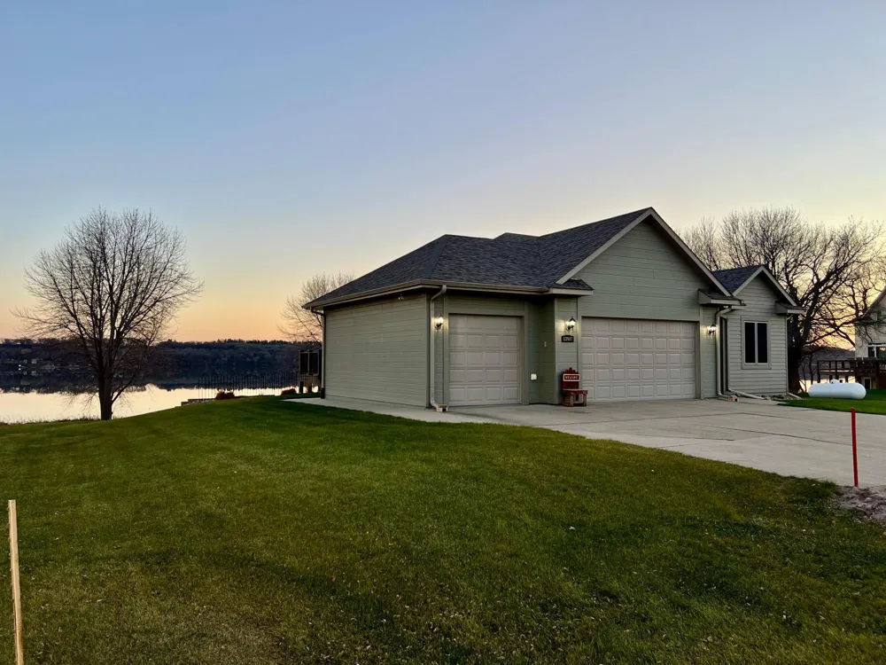 83987 Ridge Creek Dr Clinton, MN 56278