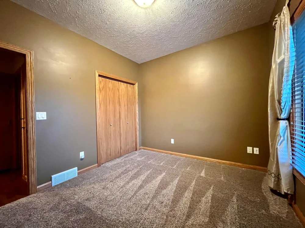 83987 Ridge Creek Dr Clinton, MN 56278
