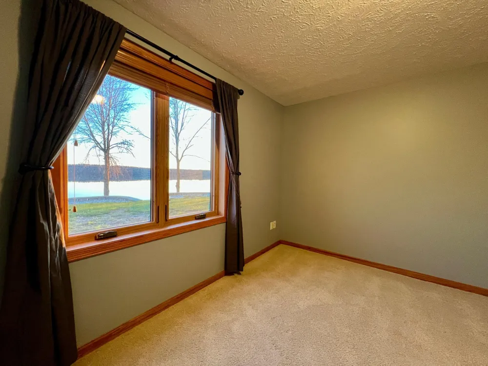 83987 Ridge Creek Dr Clinton, MN 56278