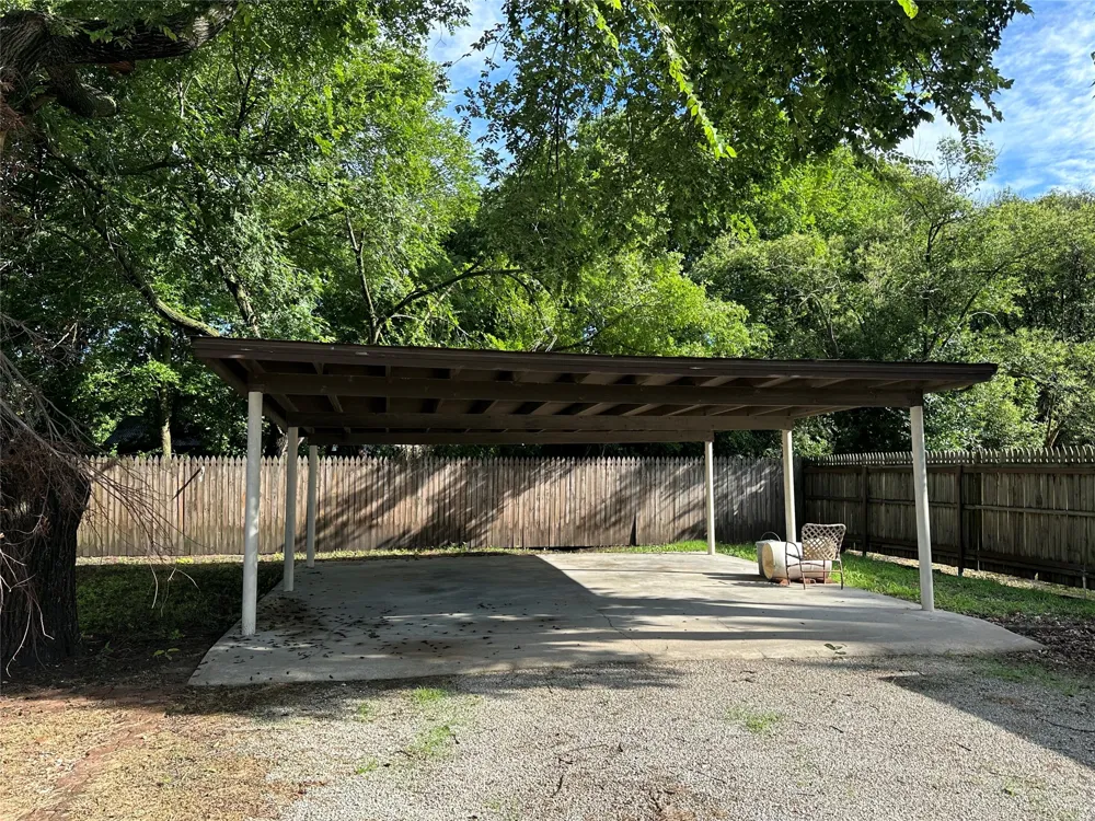 604 Harrel Avenue Bynum, TX 76631
