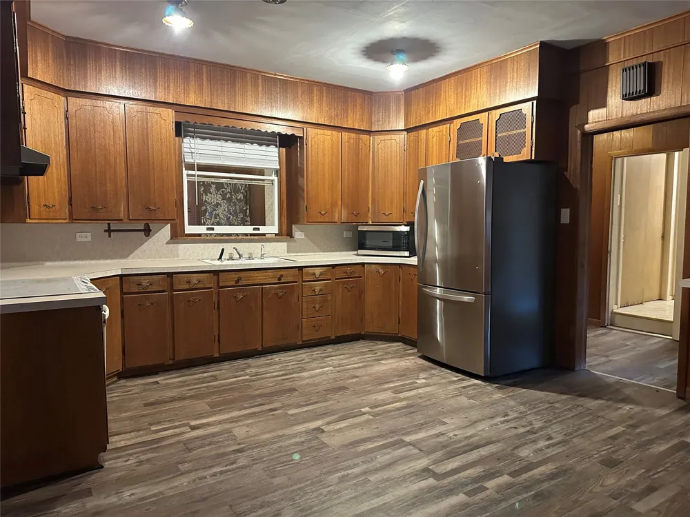 604 Harrel Avenue Bynum, TX 76631