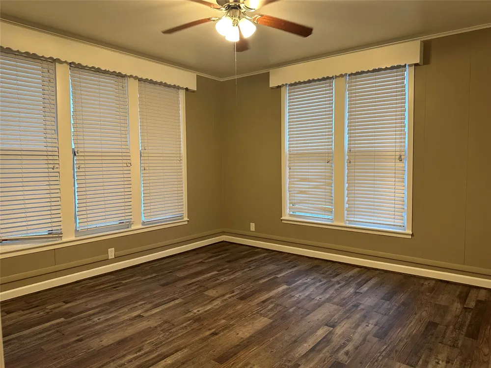 604 Harrel Avenue Bynum, TX 76631