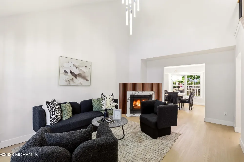 273 Edgeware Court Franklin, NJ 08873