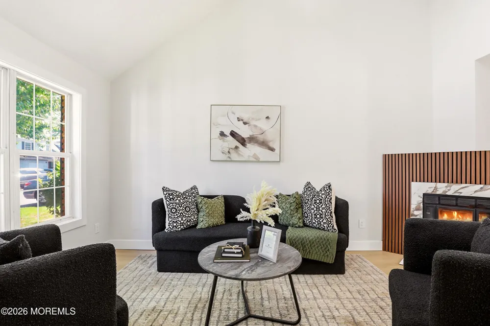 273 Edgeware Court Franklin, NJ 08873