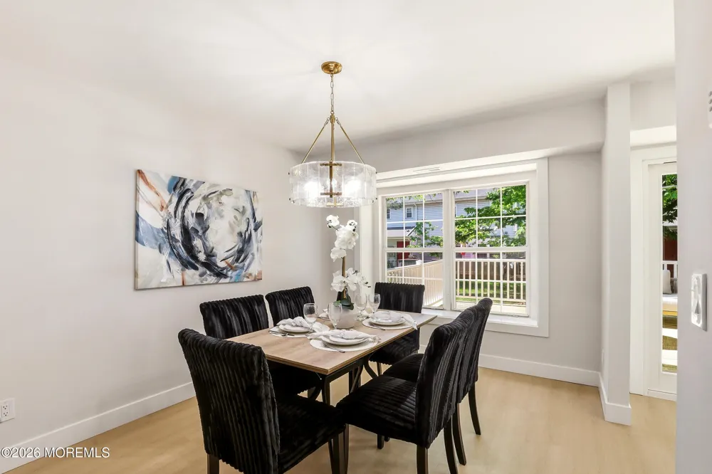 273 Edgeware Court Franklin, NJ 08873