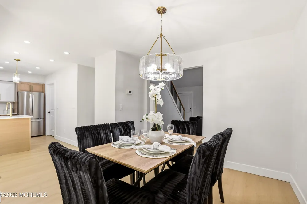 273 Edgeware Court Franklin, NJ 08873