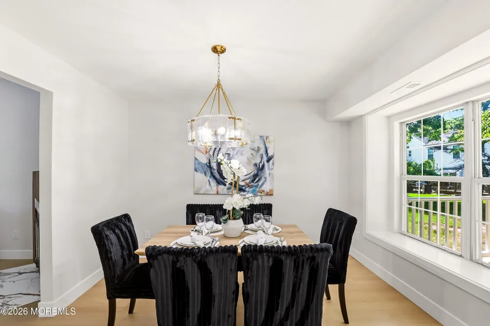 273 Edgeware Court Franklin, NJ 08873