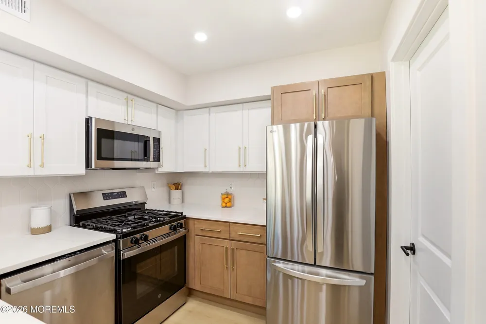 273 Edgeware Court Franklin, NJ 08873