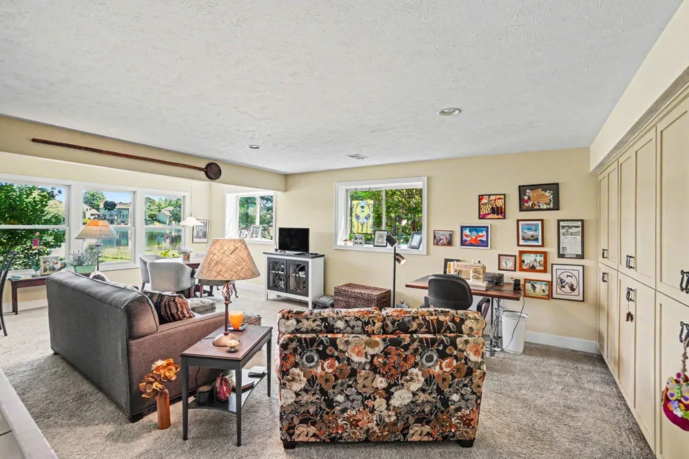 6852 Westshire Drive Norton Shores City, MI 49444
