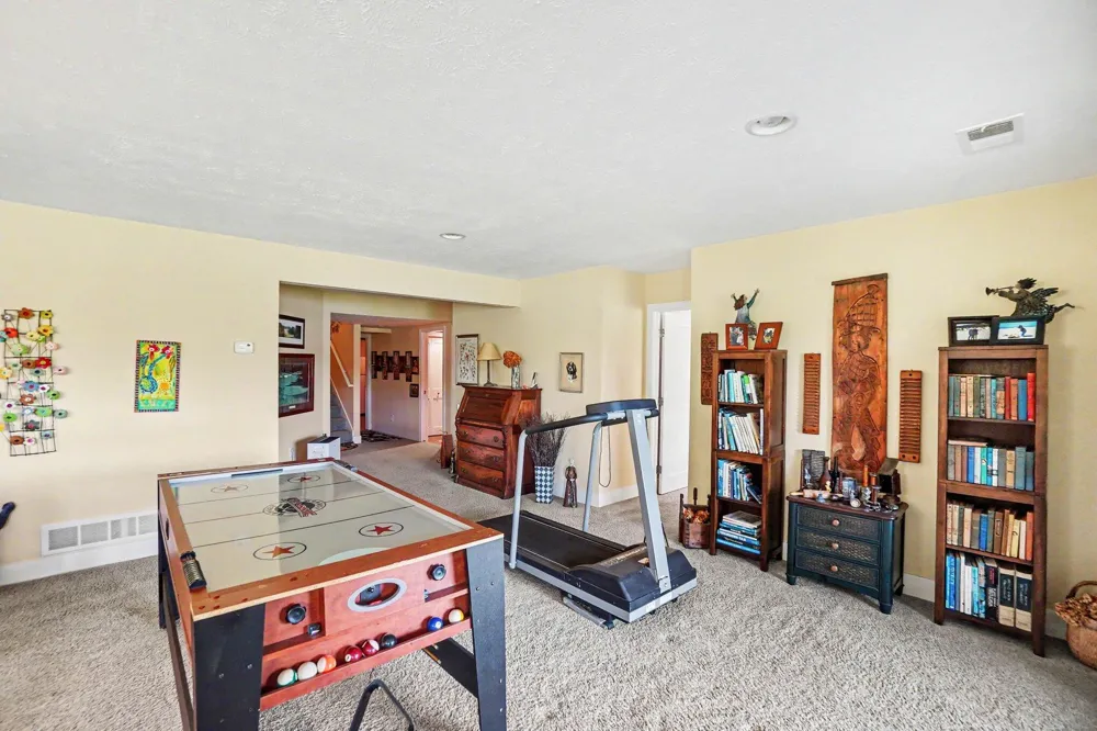 6852 Westshire Drive Norton Shores City, MI 49444