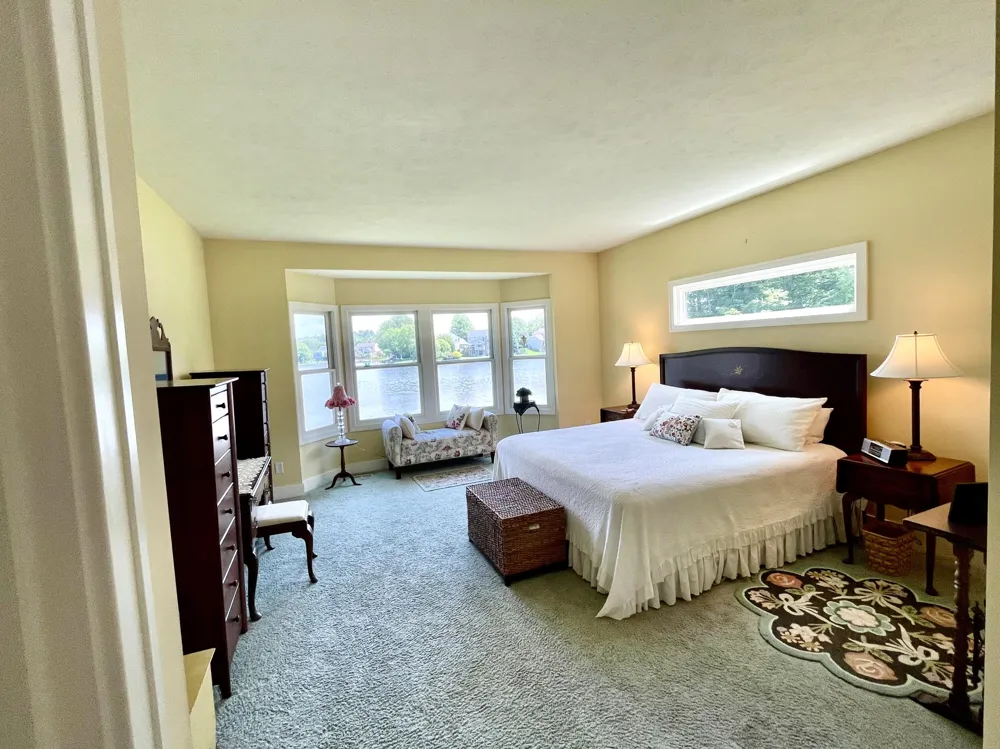 6852 Westshire Drive Norton Shores City, MI 49444