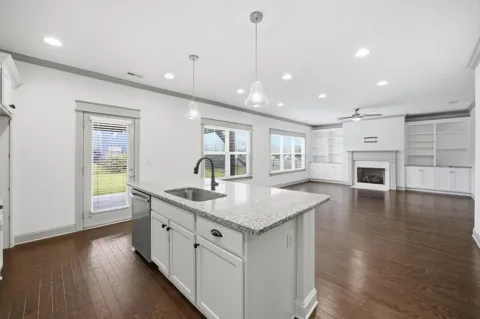 8512 Red Deer Lane