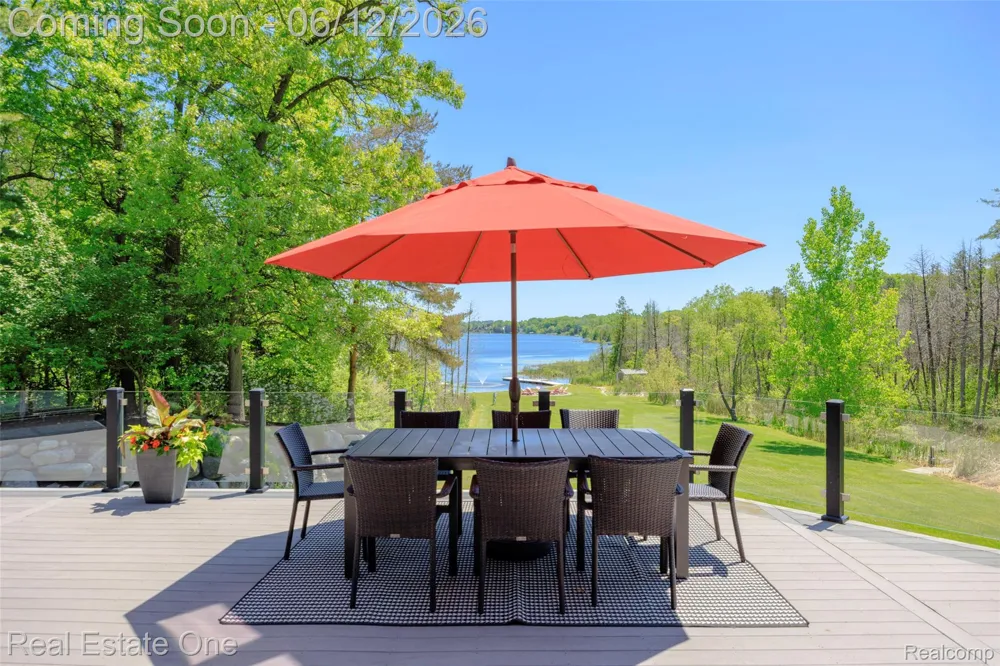 7689 Deerhill Drive Clarkston City, MI 48346
