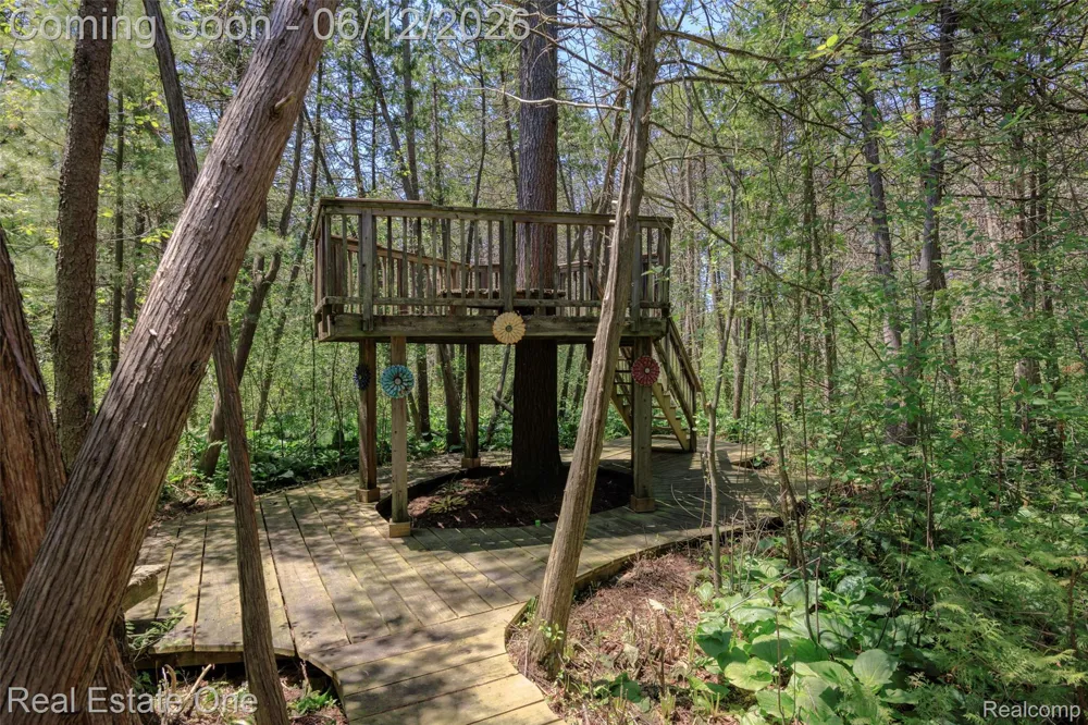 7689 Deerhill Drive Clarkston City, MI 48346