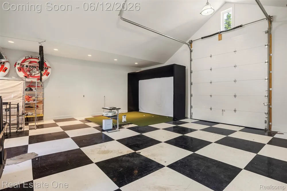 7689 Deerhill Drive Clarkston City, MI 48346