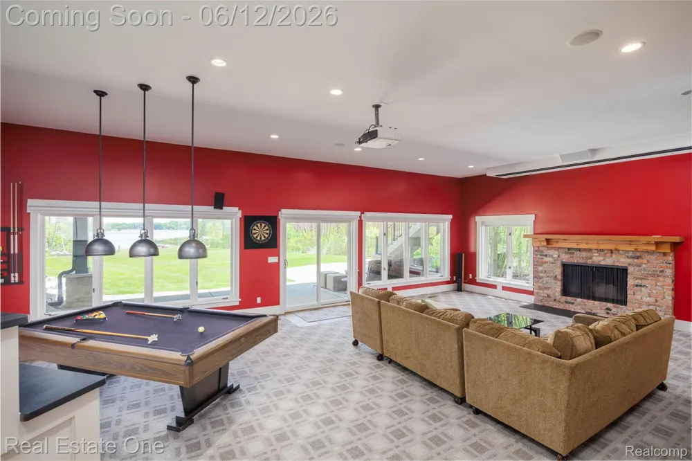 7689 Deerhill Drive Clarkston City, MI 48346
