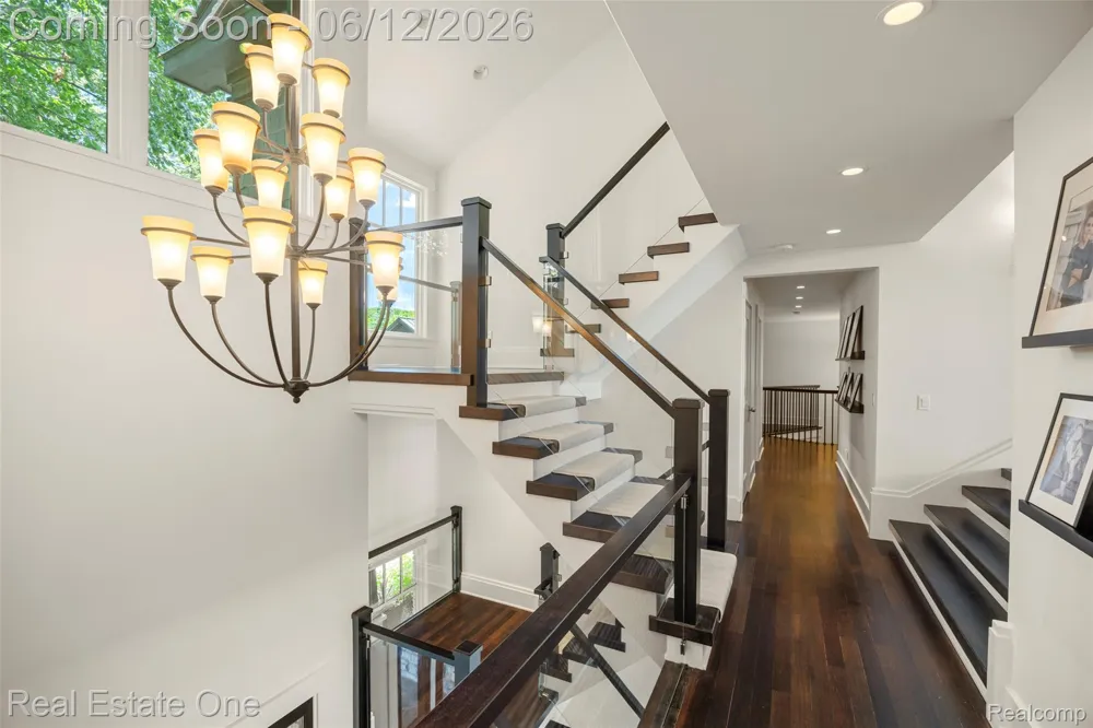 7689 Deerhill Drive Clarkston City, MI 48346
