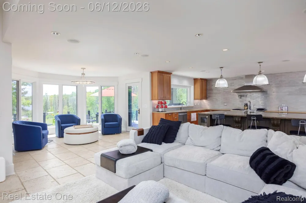7689 Deerhill Drive Clarkston City, MI 48346