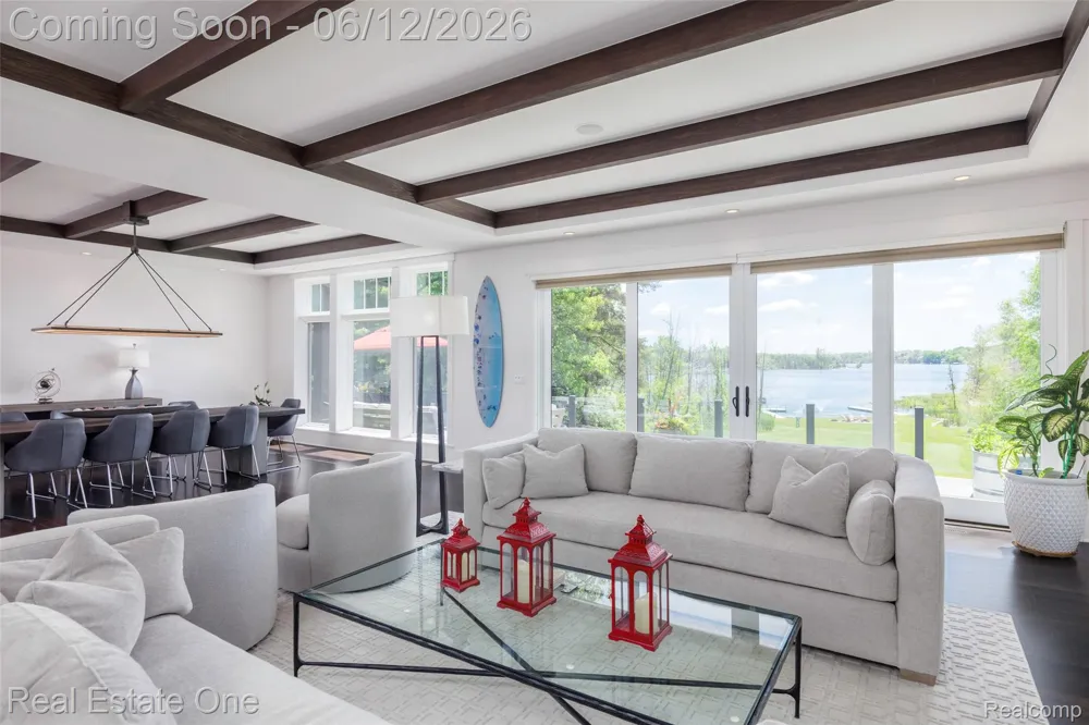 7689 Deerhill Drive Clarkston City, MI 48346